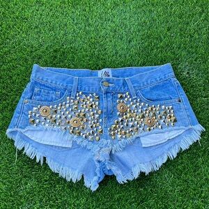 MLLE MADEMOISELLE Gold Stud Shorts size 26